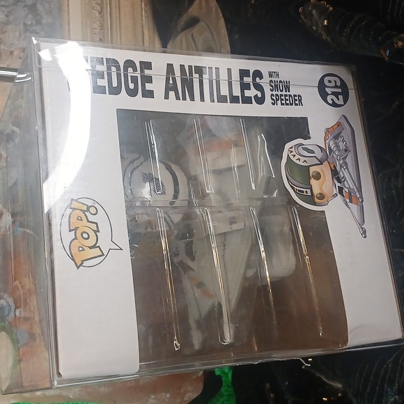 HUGE Funko Star Wars Wedge Antilles Pop Figure Yellow and Gray Double Plastic** - Picture 3 of 5